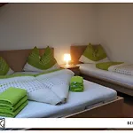 Apartment Aco Living - A Cool Overnight