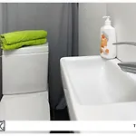 Aco Living - A Cool Overnight Apartment *